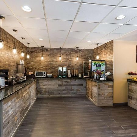 贝斯特韦斯特罗根酒店 Chapmanville 外观 照片